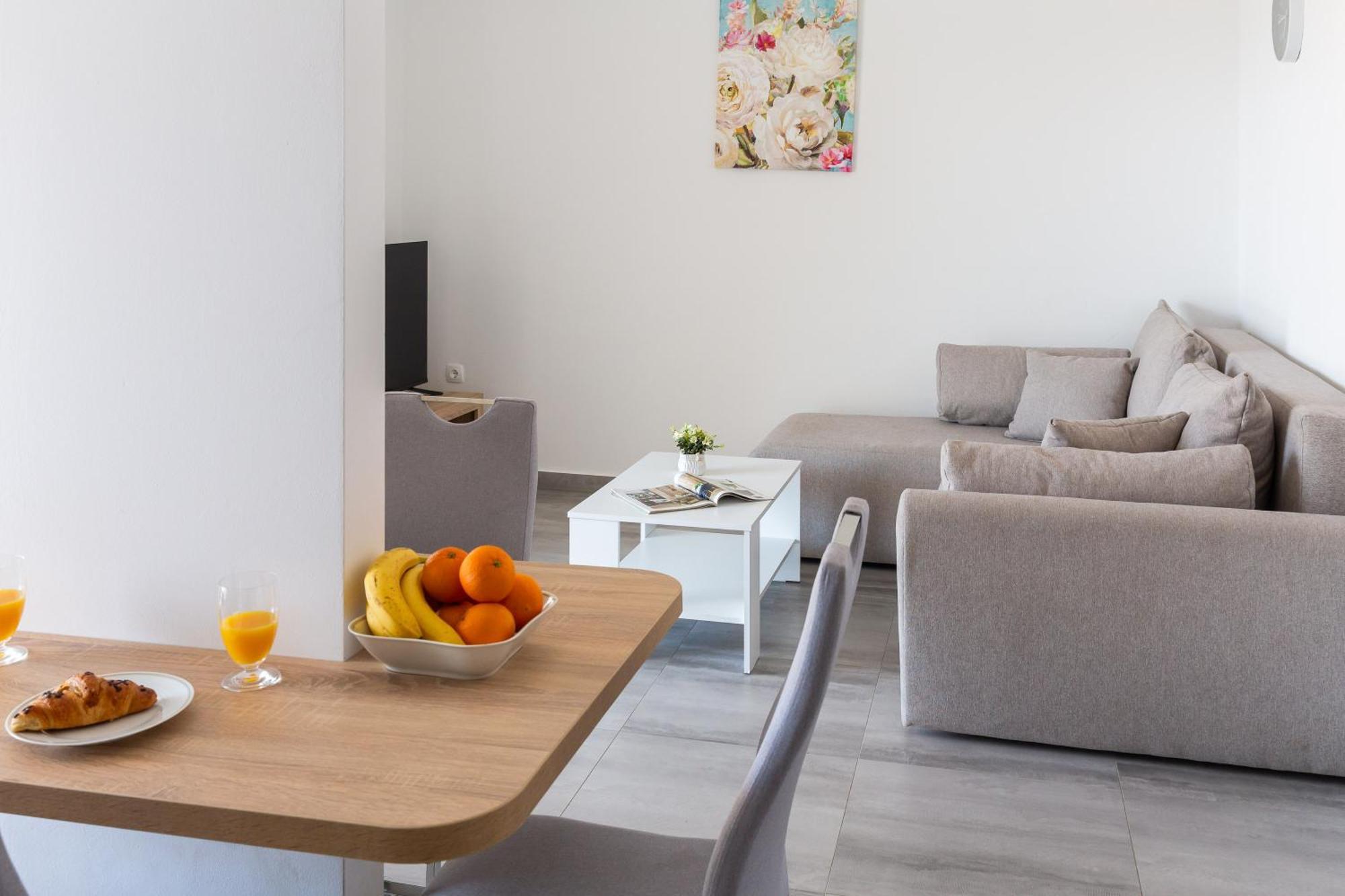 Apartments Morena Макарска Номер фото