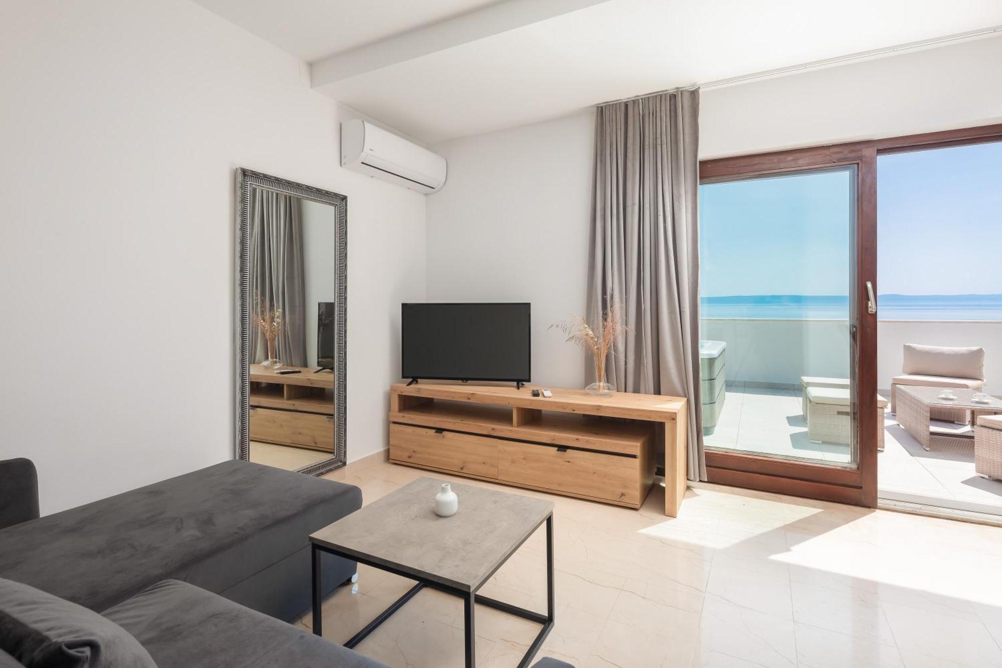 Apartments Morena Макарска Экстерьер фото